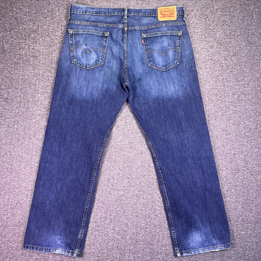 Levis levi 569
